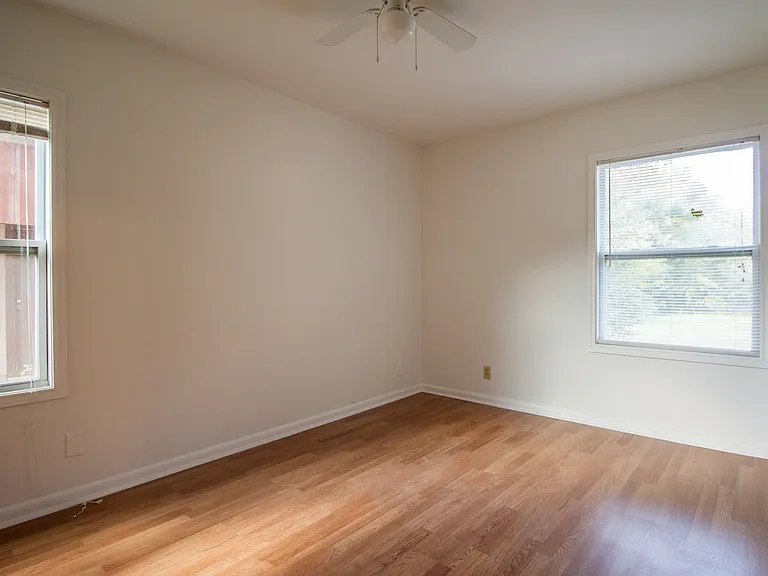 8406 Burrell Dr — Photo 10