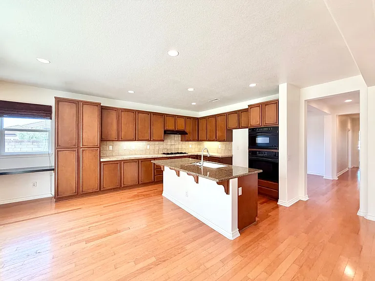 35824 Red Bluff Pl — Photo 18