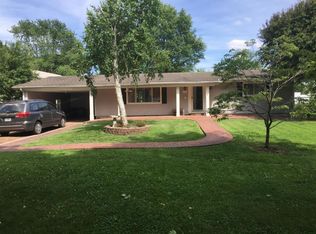 212 N Porter St, Slater, MO 65349
