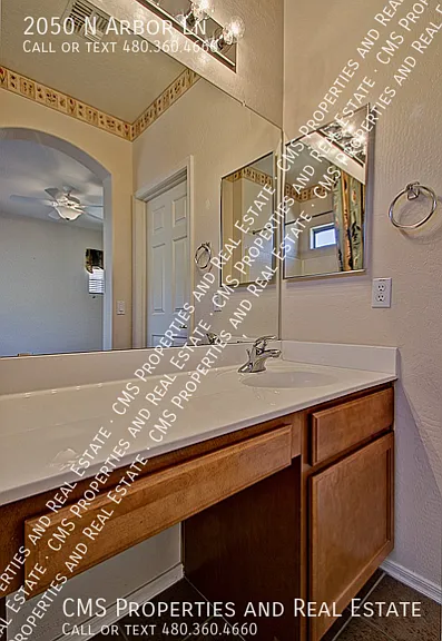 2050 N Arbor Ln — Photo 21