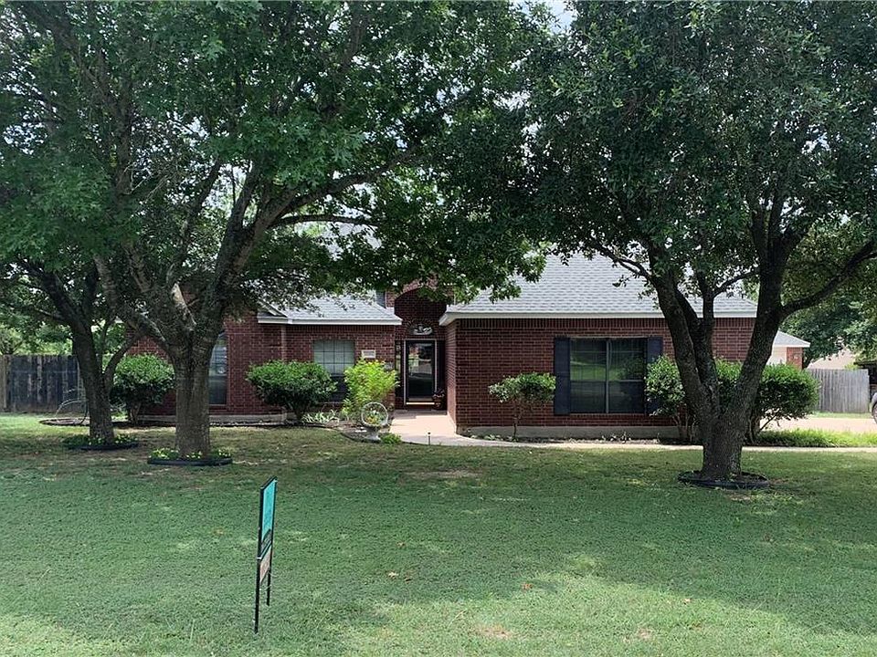 1st image of 1324 Windcrest Dr