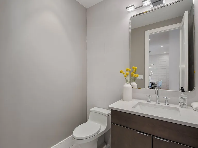 4 Knowles St #4 — Photo 4