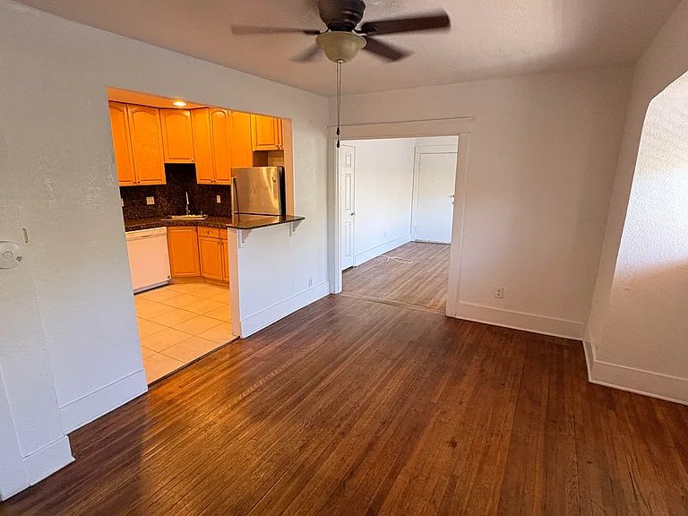 4050-4067 Texas St #4062 — Photo 2