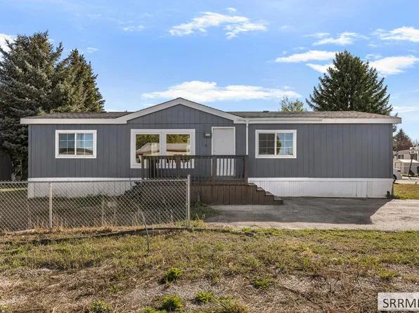2133 E Pinetree Cir, Idaho Falls, ID 83401