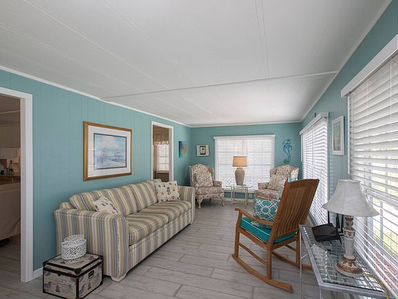 4th image of 5423 Marshfield Dr