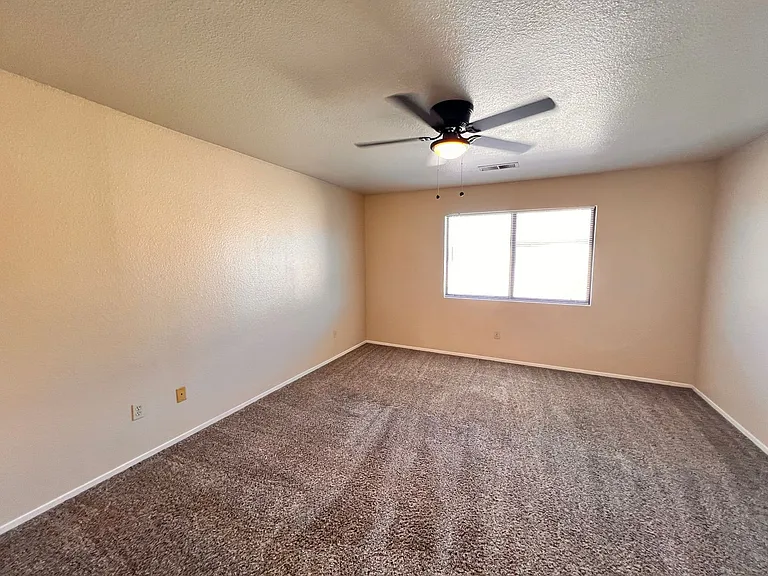 8106 Laborough Dr — Photo 14