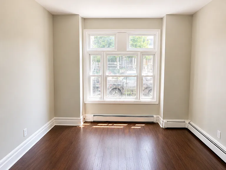 247 Amherst St #1L — Photo 6