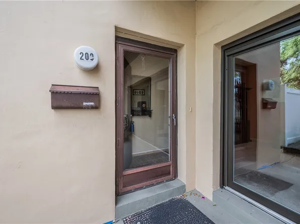 2034 Swallow Hill Rd APT 200, Pittsburgh, PA 15220