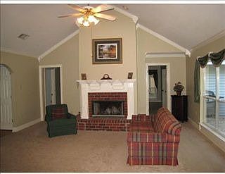 2nd image of 707 Plantation Dr