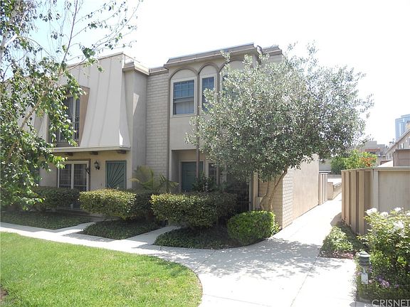 2nd image of 22101 Oxnard St