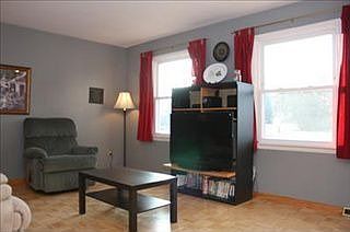 3rd image of 1537 Gentian Dr SE