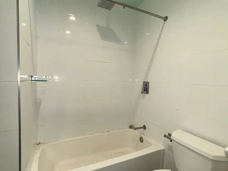 249 S 49th St #209 — Photo 12