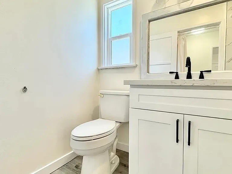 2015 S Shenandoah St #A — Photo 11