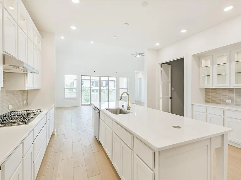 27027 W Rustlers Bnd — Photo 18