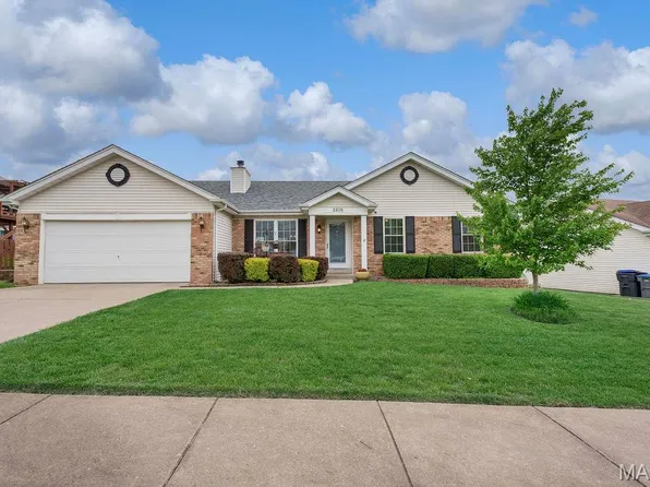 2806 Royallvalley Way, O'Fallon, MO 63368