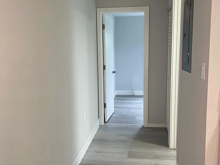 St George Apartments — Photo 21