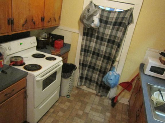 5th image of 2671 Oregon Ave