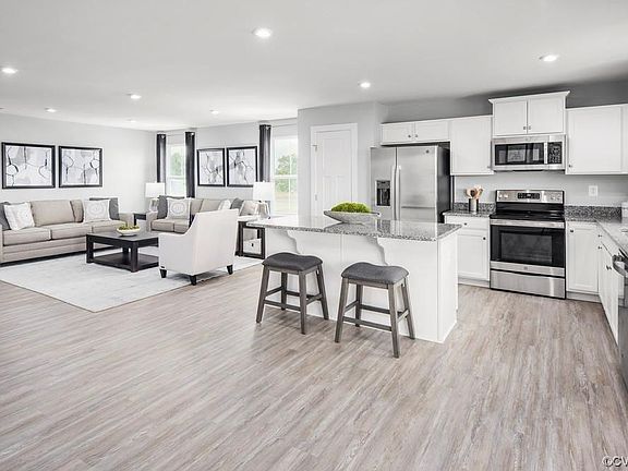 4th image of 6000 Southamptonshire Way