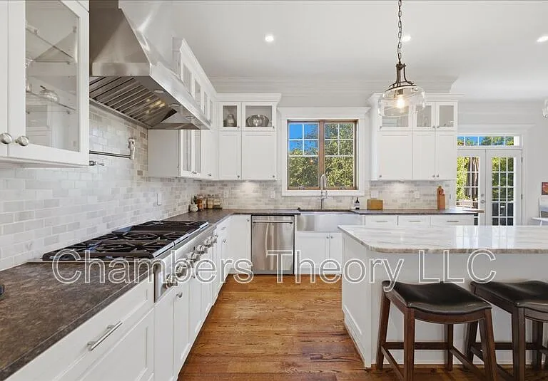 7010 Girard St — Photo 14