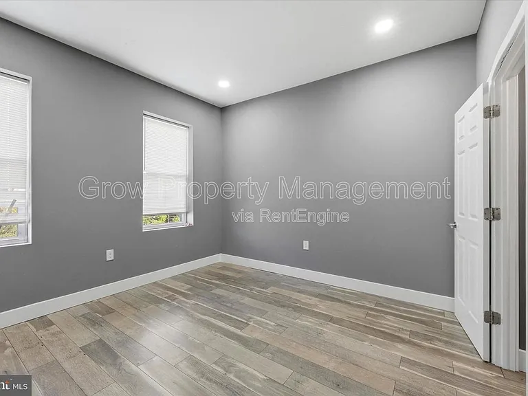 1935 N Newkirk St — Photo 14