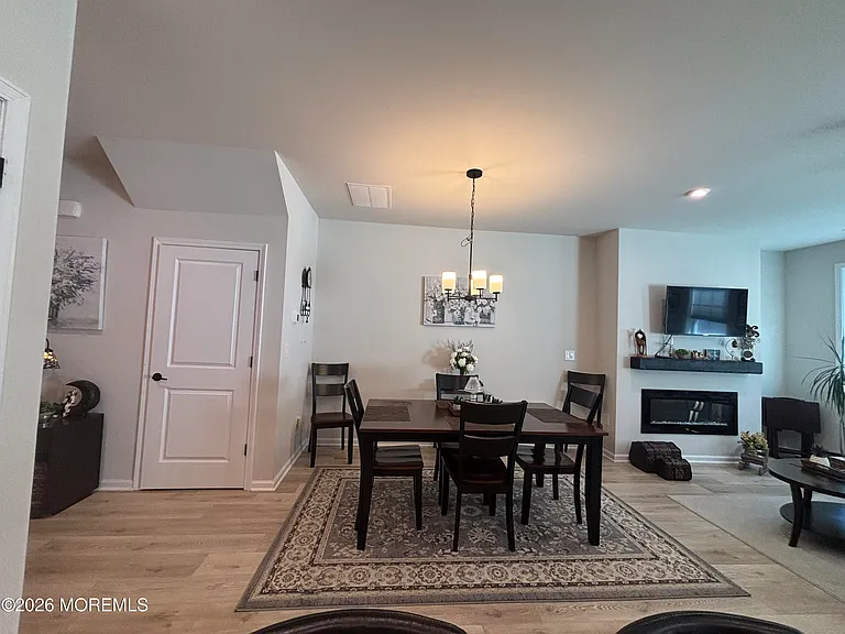 12 Coburgh Dr — Photo 8