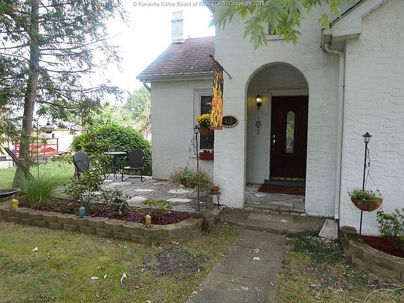 3rd image of 419 Highland Ave