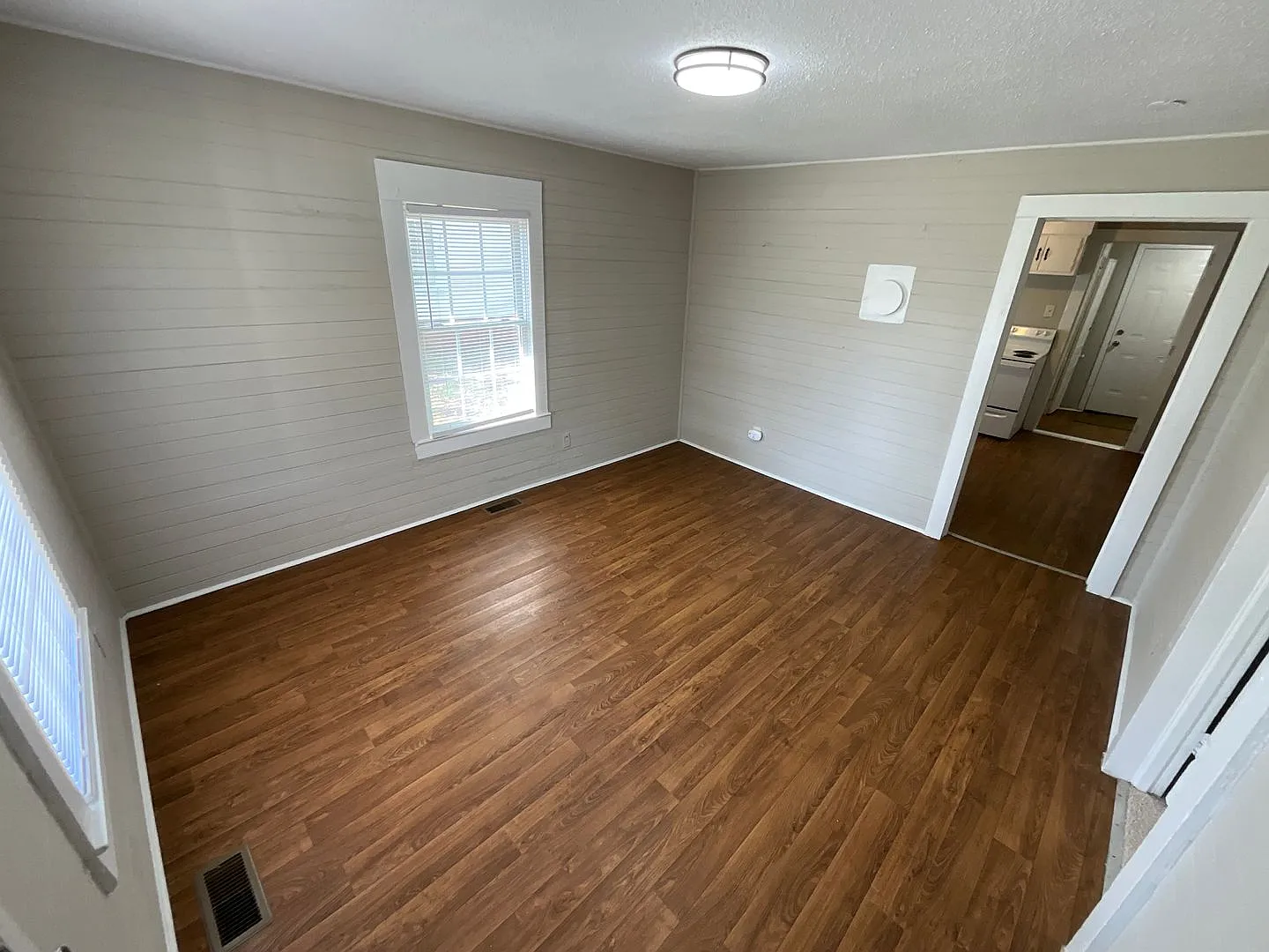 2 Bedroom, 1 Bath Bungalow in Greensboro near O'Henry Blvd & Cone Blvd — Photo 3