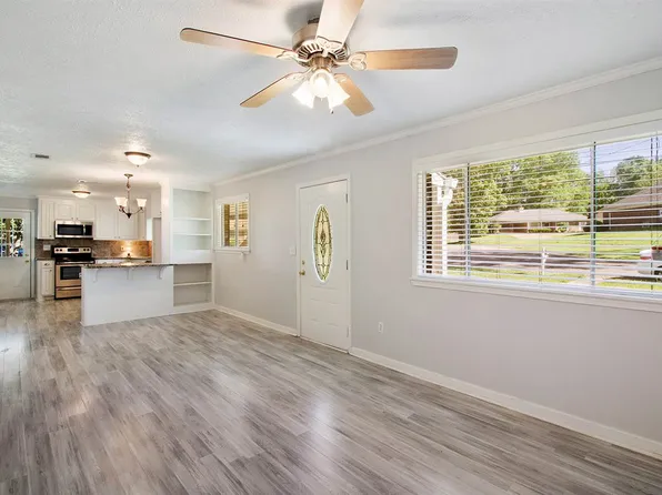 203 Brenmar St, Brandon, MS 39042