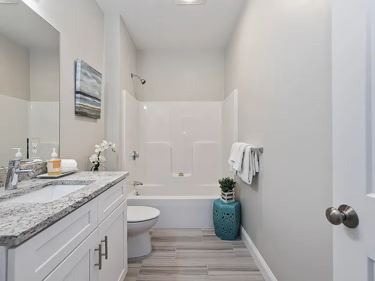 734 South St #8 — Photo 12