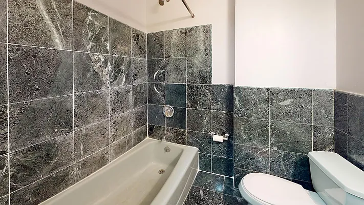 Rented by Bond New York | media 8