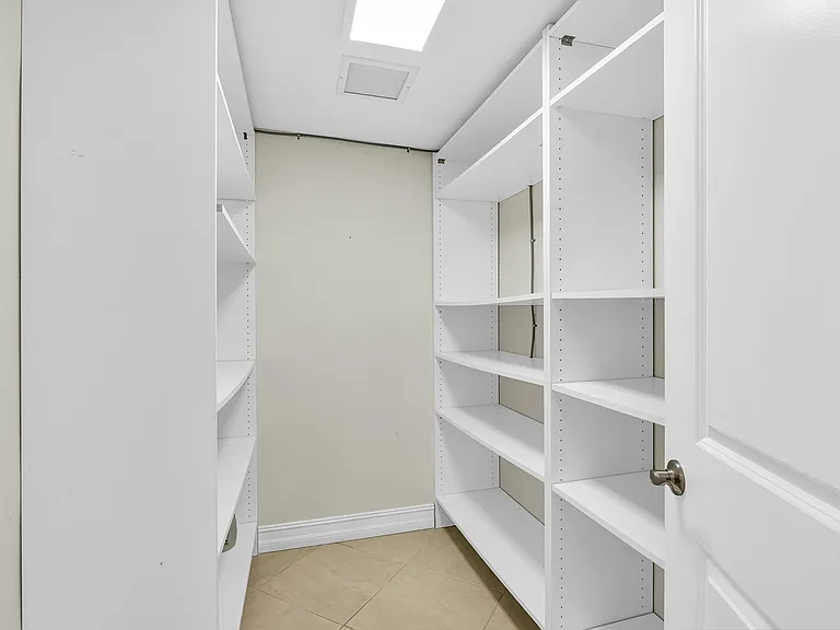 3216 Karen Dr — Photo 7