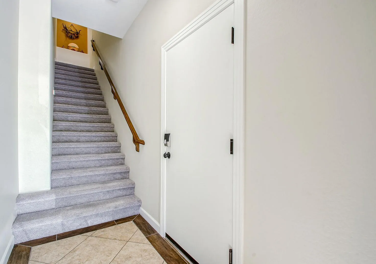2 bed, 2.0 bath, 1356 sqft, $3,600 — Photo 3