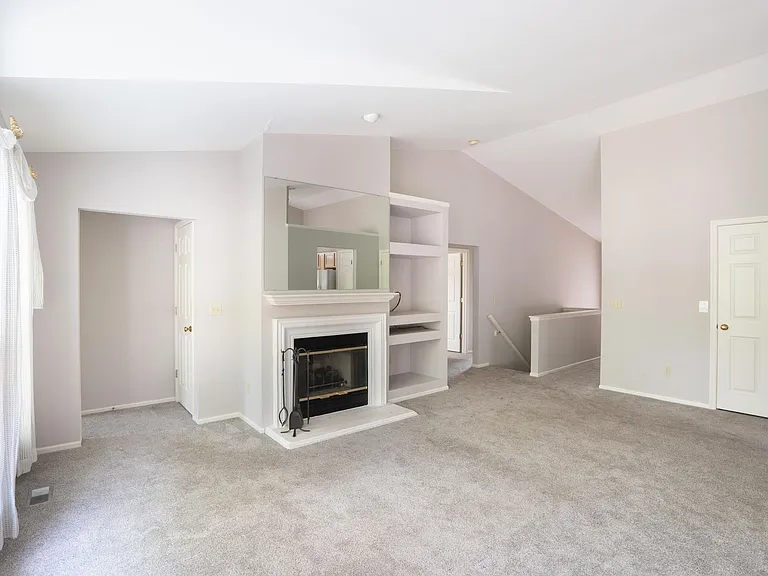 16944 Hickory Crest Dr — Photo 6