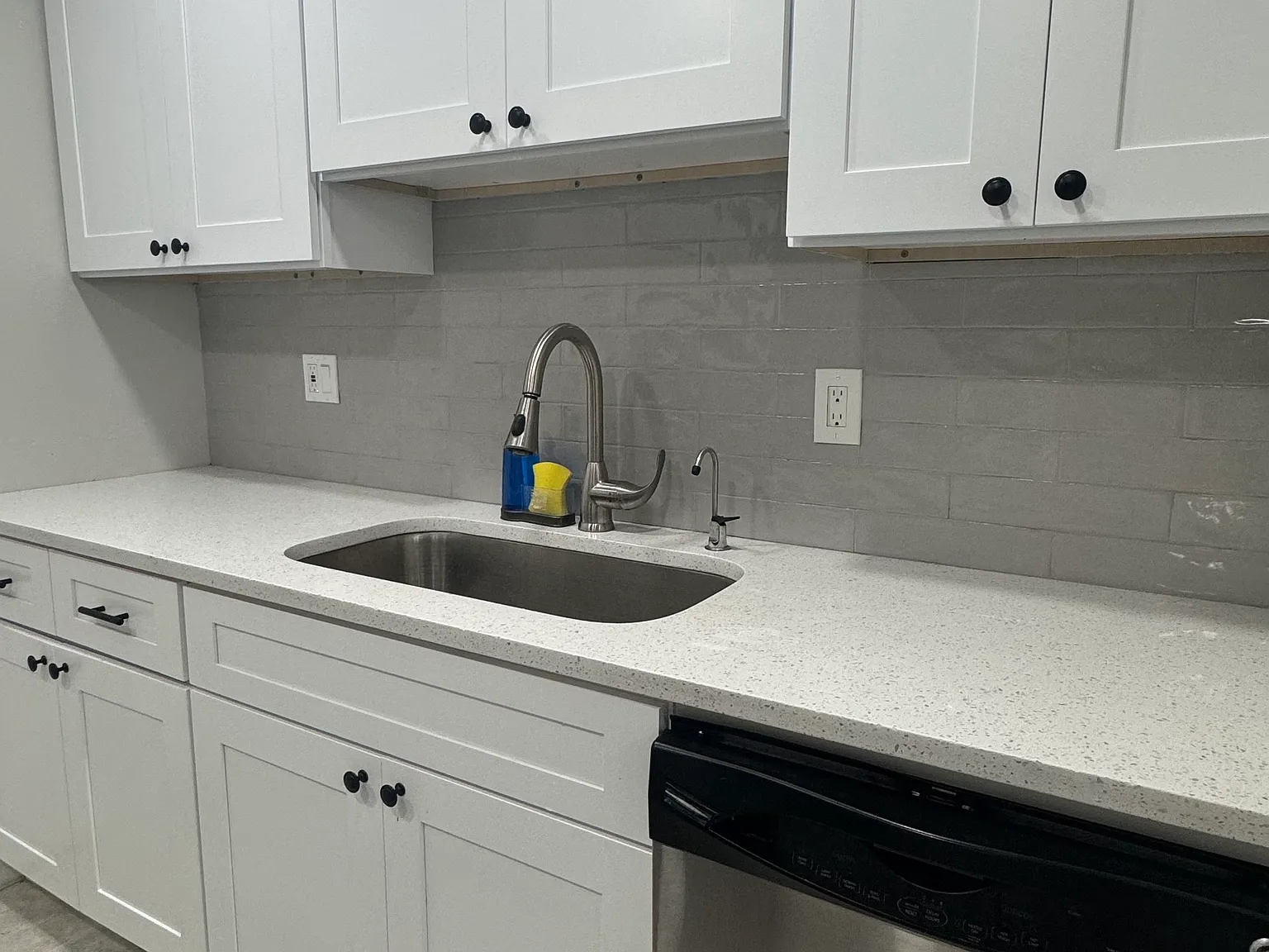 1235 S Highland Ave — Photo 3
