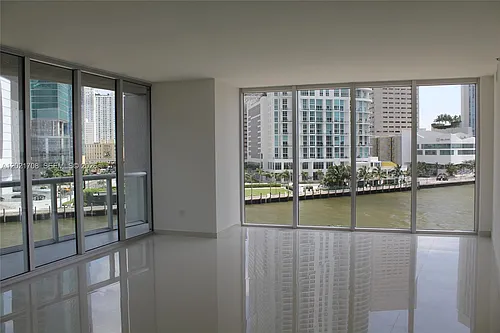 465 Brickell Ave Photo 1