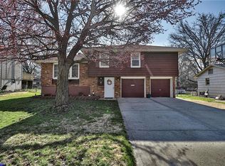 309 NE Florence Ave, Lees Summit, MO 64063