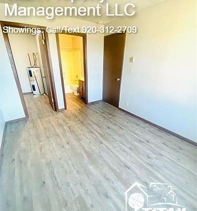 2nd image of 1002 Oregon St #2