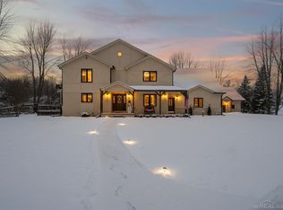 70353 Fisher Rd, Romeo, MI 48065