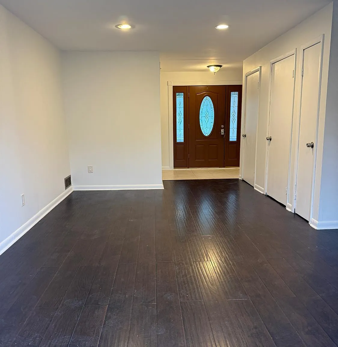 3 bed, 2.0 bath, 1535 sqft, $3,750 — Photo 2