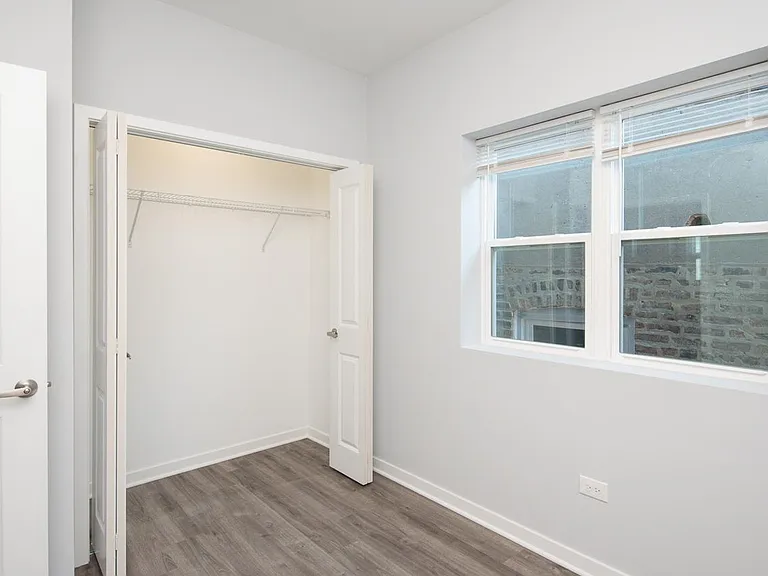 1813 W Cermak Rd #3 — Photo 18