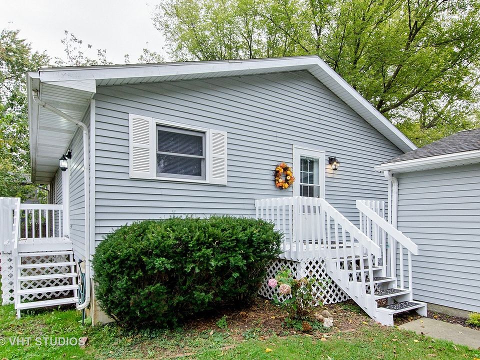 328 Lily Ln, Lakemoor, IL 60051 Zillow