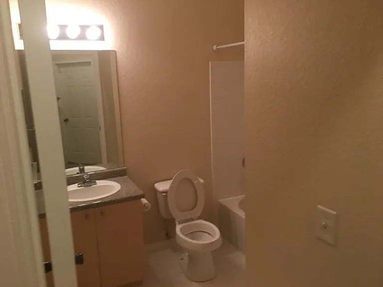260 Crestwood Cir #102 — Photo 13