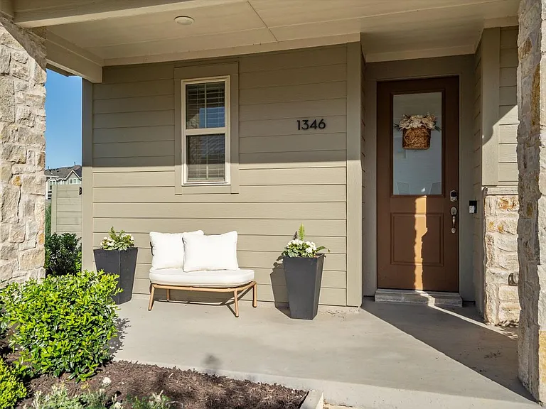 1346 Roundup Way — Photo 6