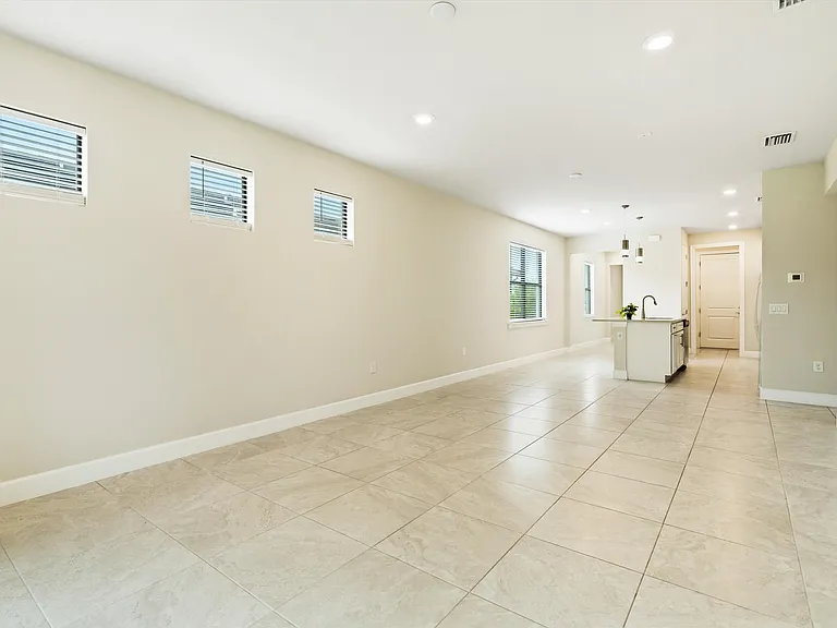 2244 Yellowfin Cir — Photo 9
