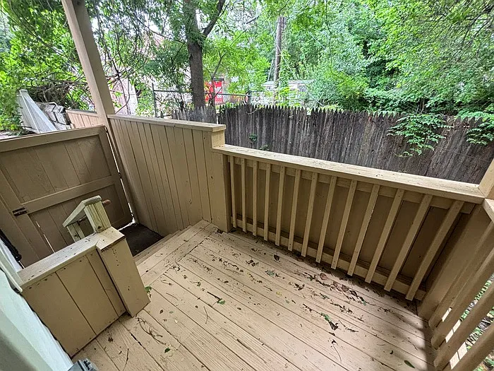119 S Carrollton Ave — Photo 9