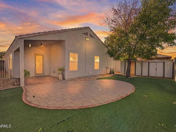 2nd image of 1052 W MORELOS Street