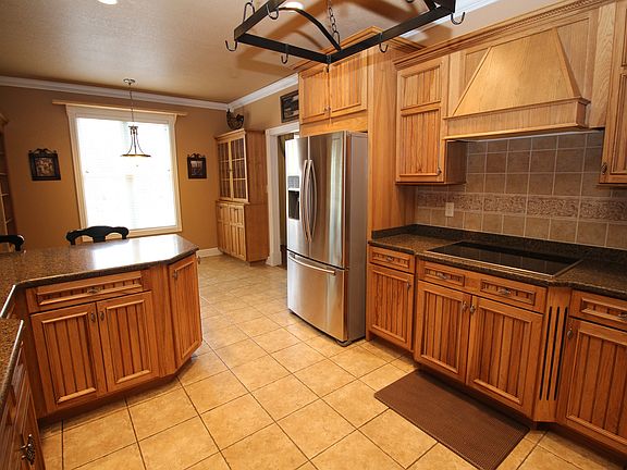 5th image of 10019 Manna Estates Dr