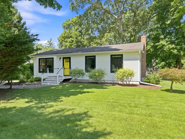 20 Lynbrook Drive, Sound Beach, NY 11789