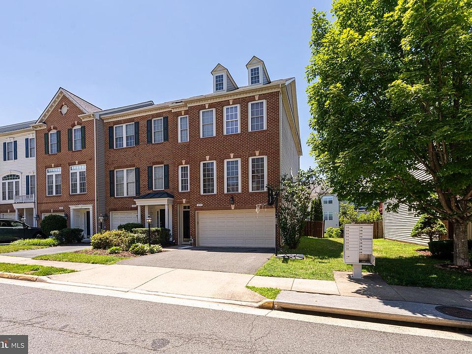 1st image of 12753 Heron Ridge Dr