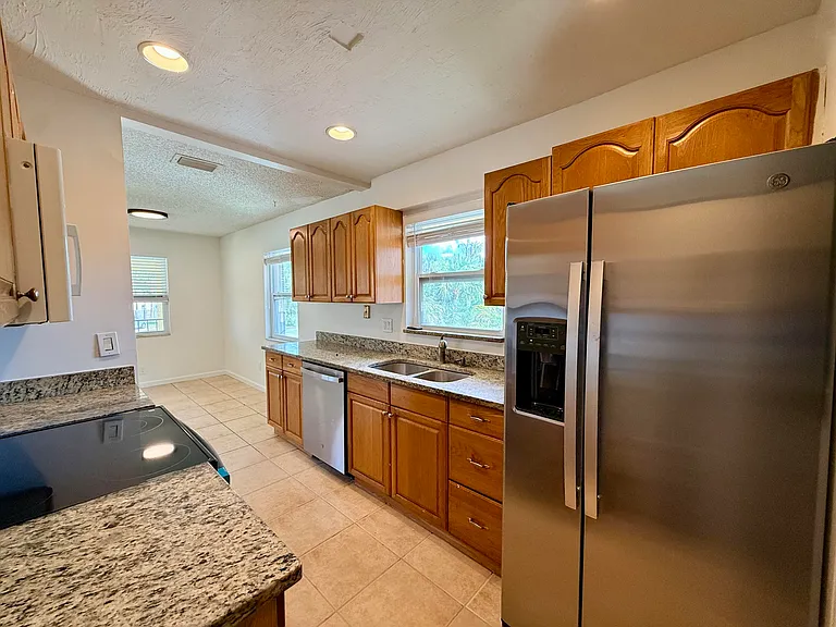 3362 SE Jefferson St — Photo 9